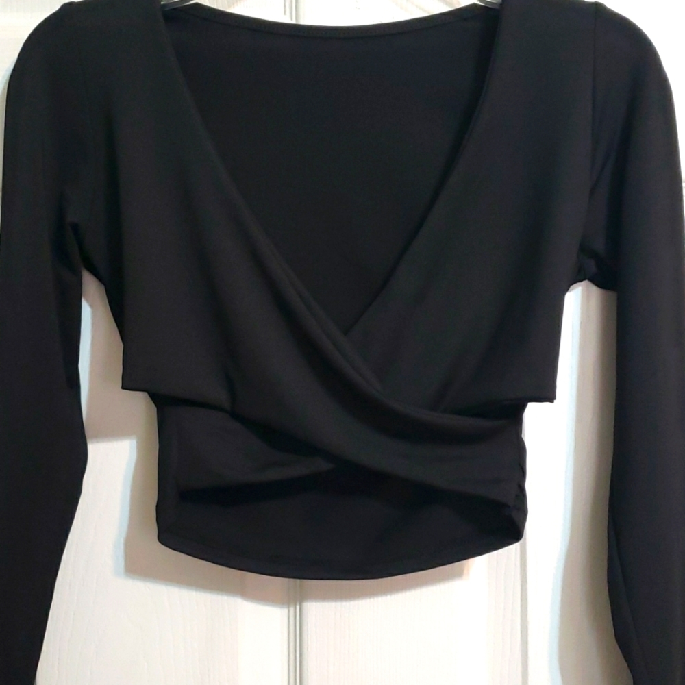 🔥Sexy Bodycon Twist Front Long Sleeve  Crop top, Size Small